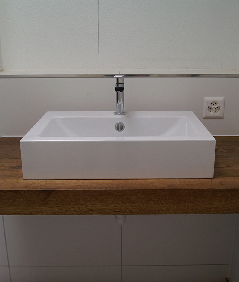 kipferschreinerei-badezimmer-2.jpg kipferschreinerei-badezimmer-2.jpg